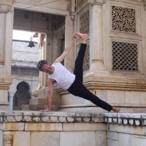 Corso di yoga a Luino, "Inizia il viaggio alla scoperta della tua vera natura"