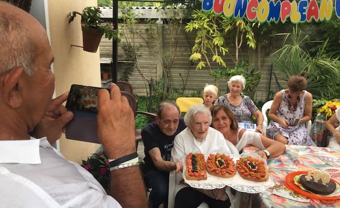 Germignaga, una grande festa per i 100 anni di nonna Rita