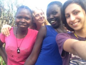 Da Germignaga in Uganda, l'esperienza delle giovani Marta e Sofia: "L'Africa accoglie tutti"