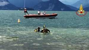 65enne scomparso da ieri a Laveno, continuano senza sosta le ricerche nelle acque del lago