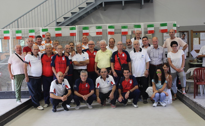 A Brezzo di Bedero l'innovativa gara a squadre, una formula che rivoluziona le bocce