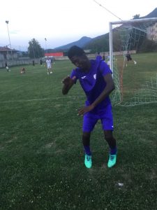 Il calcio che unisce: a Cuvio vincono integrazione e solidarietà. La storia di Momo e della Valcuviana