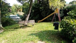 "I parchi giochi di Luino di prima e seconda classe, in periferia regna il degrado"