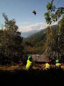 Curiglia con Monteviasco, trovato nel bosco un corpo senza vita