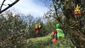 Cade in mountain bike per i boschi di Montegrino, ferito 36enne. Interviene l'elisoccorso