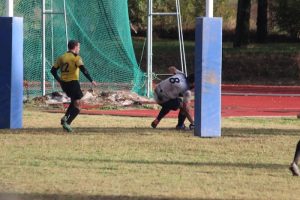 Rugby, gli Unni Valcuvia volano: terza vittoria consecutiva a Voghera con un secco 14-57