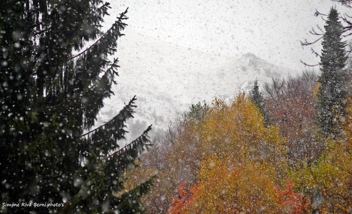 Arriva la neve in Forcora, caduti i primi fiocchi