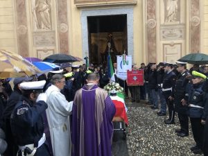 A Dumenza un'intera comunità commossa dà l'addio al suo Silvano