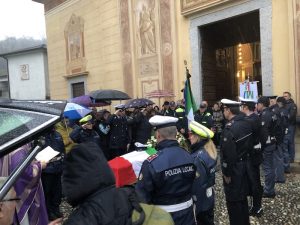 A Dumenza un'intera comunità commossa dà l'addio al suo Silvano