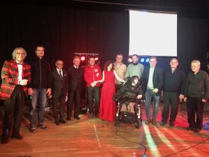 Luino si unisce sostenendo e regalando gioia alla giovane Elisa Parrino