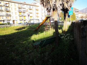 Luino, in stazione regna il degrado. "TiLo prenda in gestione la linea fino a Gallarate"