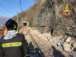 Frana Luino-Maccagno, torna alla normalità la circolazione sulla statale e ferrovia