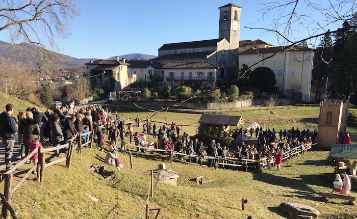 Grande successo per l'arrivo della Befana e dei Re Magi a Brezzo di Bedero