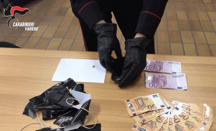 Imbrogliava all’esame di guida: 52enne denunciato dai Carabinieri