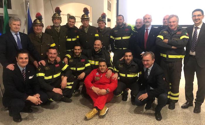 Germignaga, importante donazione ai vigili del fuoco per l'attività sul lago Germignaga, importante donazione ai vigili del fuoco per l'attività sul lago