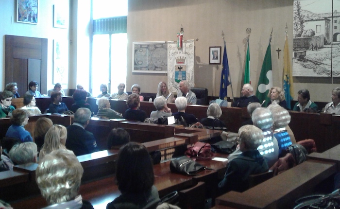Luino, al via la stagione dell'Università Popolare: grande successo per Silvio Raffo