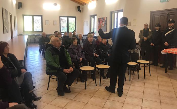 I Carabinieri di Cuvio incontrano gli anziani: ecco i consigli per non correre rischi