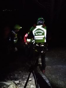 I volontari del Soccorso Alpino sfidano il buio e la neve e "intervengono" a Monteviasco