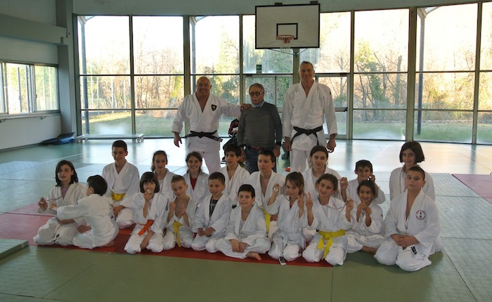 Le gare della Judo Samurai di Porto Valtravaglia per ricordare il cagnolino mascotte