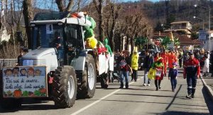 Grande successo per il Carnevale Tresiano, una marea di persone in strada a Lavena Ponte Tresa
