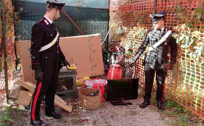 Furto in una casa sul lago a Natale, denunciata coppia di 35enni