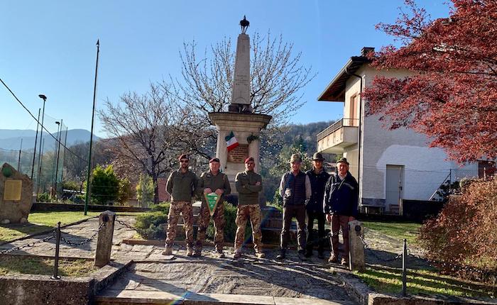 I paracadutisti della Folgore tra le montagne dell'Alto Varesotto, pronti per le marce internazionali