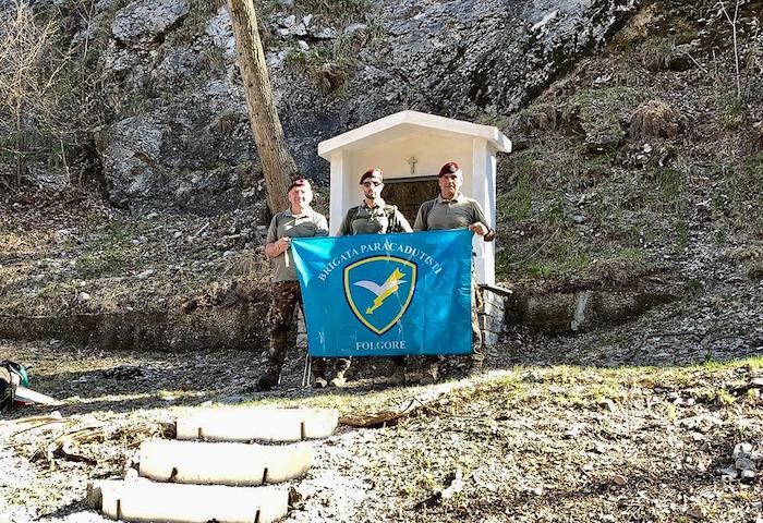 I paracadutisti della Folgore tra le montagne dell'Alto Varesotto, pronti per le marce internazionali