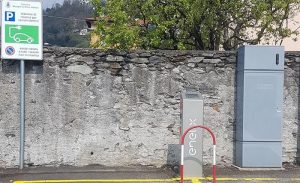 Dopo Luino e Cadegliano anche a Maccagno due postazioni per ricaricare le auto elettriche