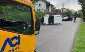 Incidente sulla provinciale ad Orino, si ribalta un furgone
