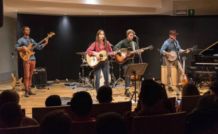 Maccagno, torna all’Auditorium la musica folk dei “The Grapes”