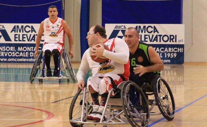 Basket in carrozzina, Varese supera Seregno e vola il testa al campionato