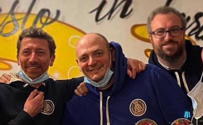 Tre ragazzi, il punk e quella birra nata dalla (fottuta) pandemia