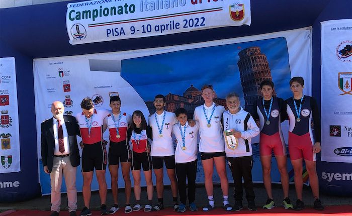 Campionati italiani di fondo a Pisa: pioggia di titoli e medaglie per la Canottieri Germignaga