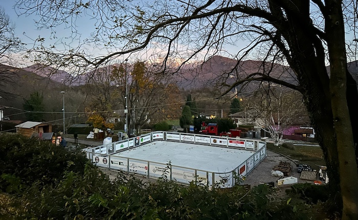 Cuasso al Monte, si accende il Natale con la pista di pattinaggio e il Villaggio natalizio