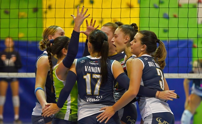 Luino Volley travolgente, Seveso al tappeto in 3 set e quarto posto in classifica