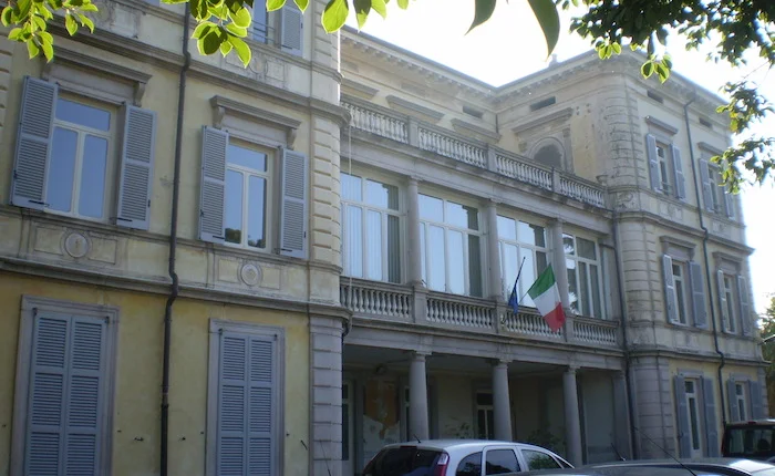 Città-di-Luino-C.-Volontè-sede-centrale.jpg