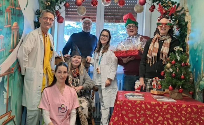 La magia della Befana nei reparti pediatrici del varesotto una notte da fiaba tra sorrisi e solidarietà