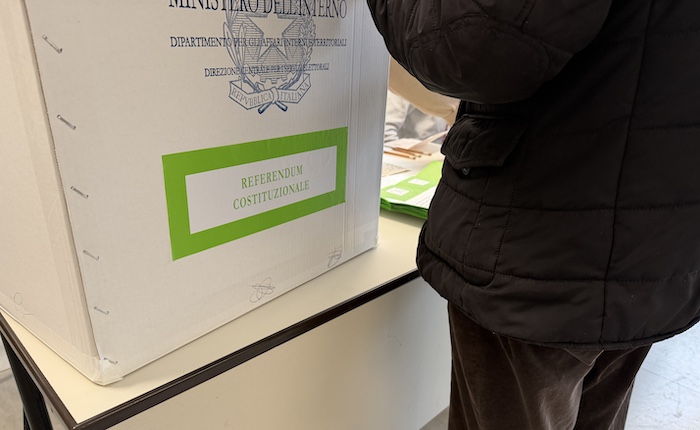 Referendum giustizia, l’affluenza alle 12 in tutti i paesi dell’alto Varesotto