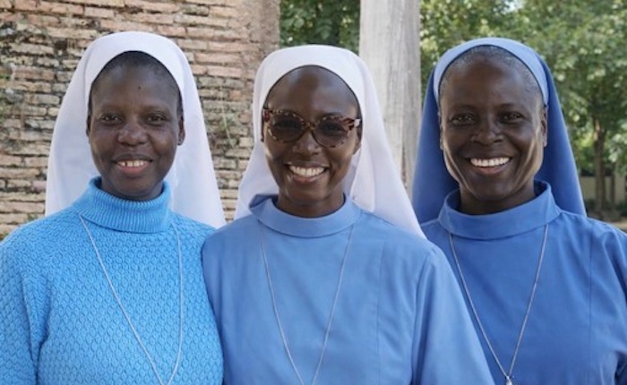 Arcisate e Induno accolgono tre suore dal Camerun