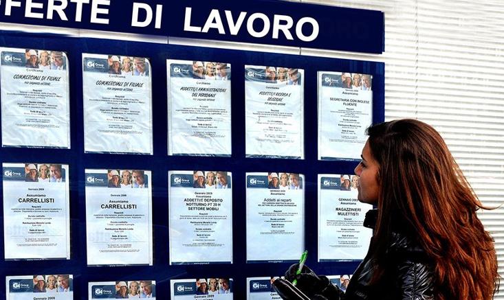 Assegno di ricollocazione, fino a 5 mila euro ai disoccupati