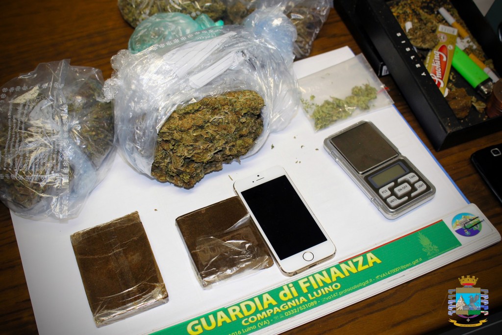Luino: arrestati dalla Guardia di Finanza due italiani e sequestrati 1,5kg tra marijuana e hashish
