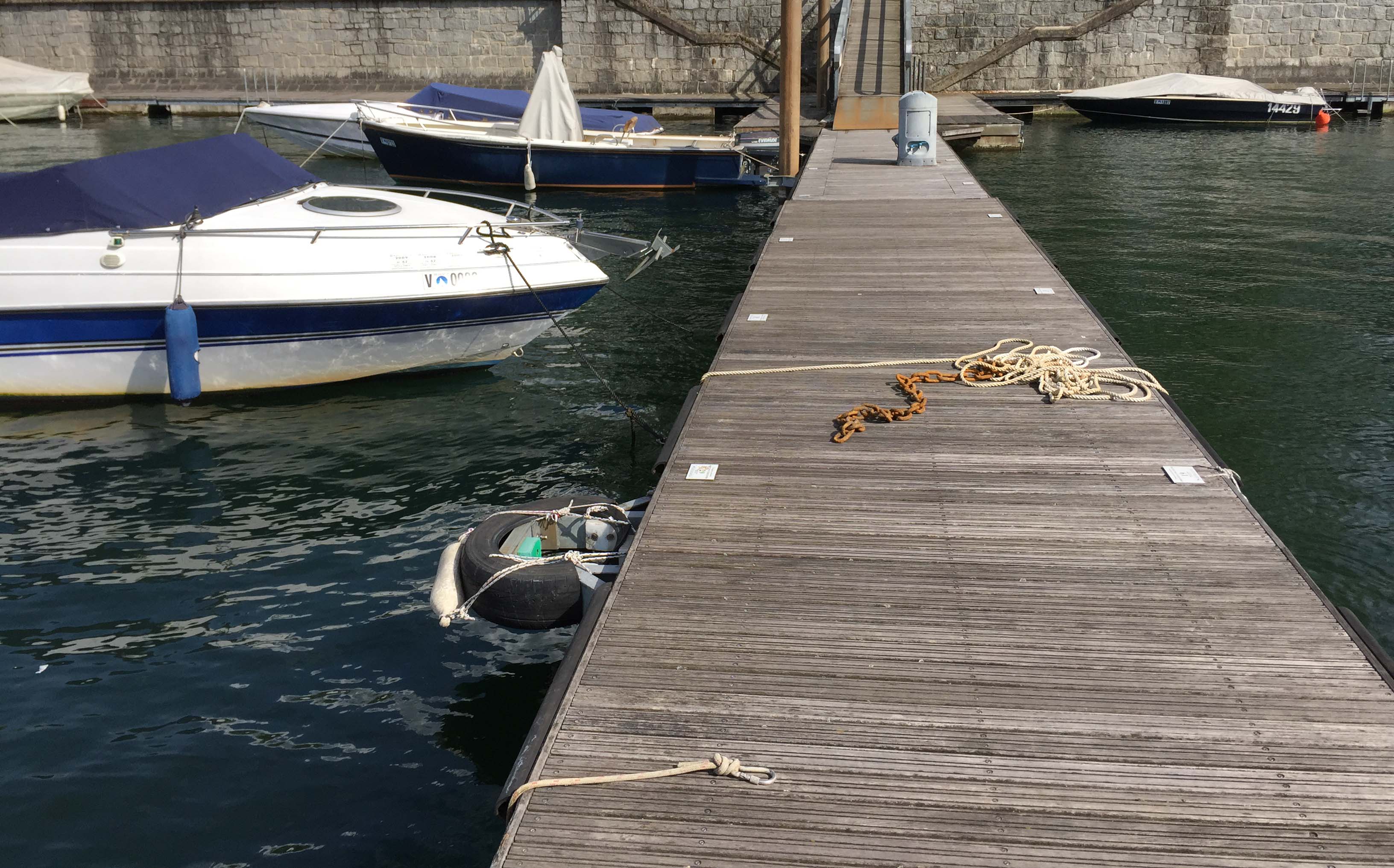Luino, "Non trovo soluzioni dagli enti competenti. Situazione sconcertante nei porti" (Foto © Mario Fidenza)