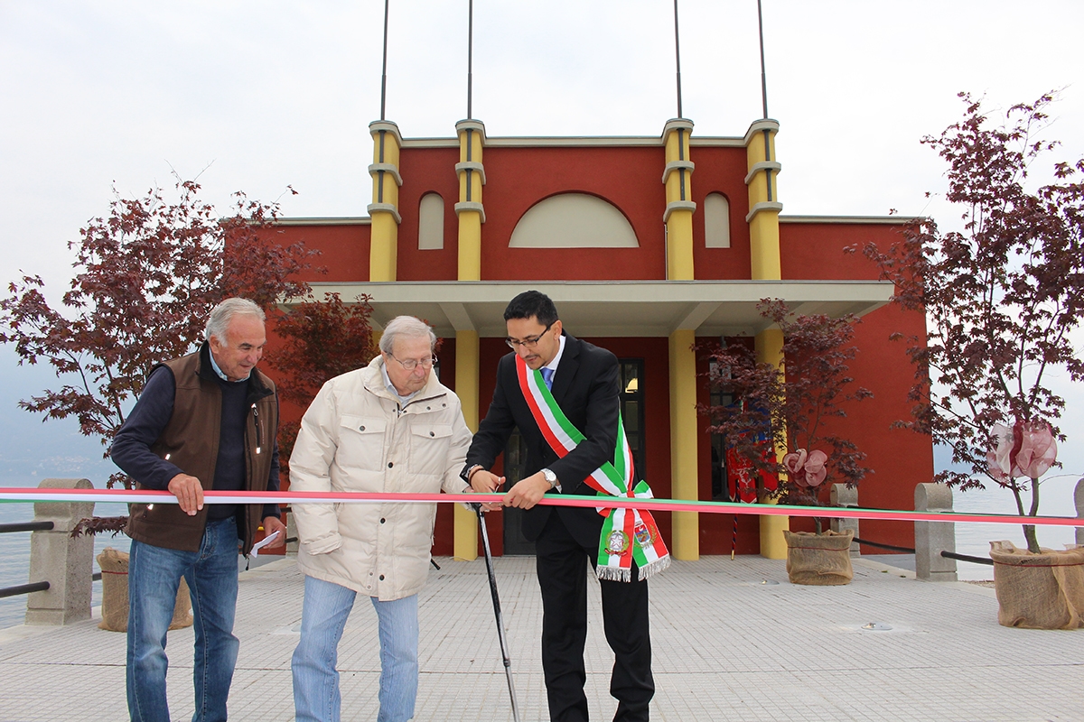 ll taglio del nastro per l'inaugurazione dell'ex Colonia elioterapica di Germignaga