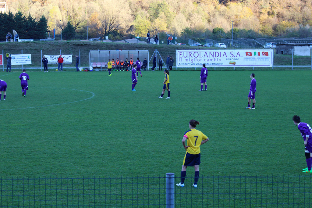 Calcio femminile, tra Alto Verbano e Gropello finisce 2-2: i gol luinesi di capitan Gippini e Zanini
