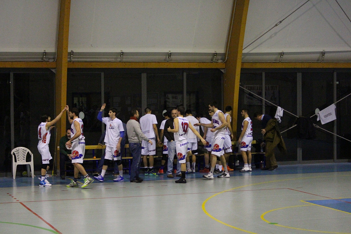 Castronno esce nell'ultimo quarto, la Pallacanestro Verbano Luino si arrende: finisce 61-75