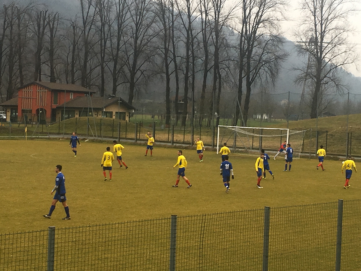 E' Vecchietti a salvare il Luino-Maccagno: con l'Insubria Calcio finisce 0-0