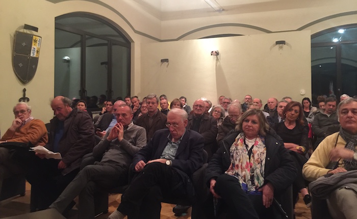Mesenzana, ieri sera cittadini e politici insieme per parlare delle criticità dell'Ospedale di Luino