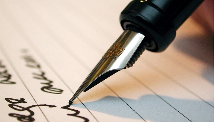Nell'era di internet sono i più piccoli a riscoprire il gusto di una lettera scritta a mano