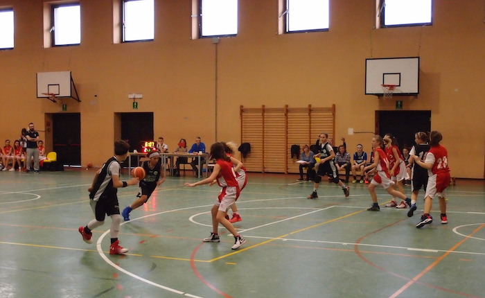 Luino, volano le Under 13 Pink del Basket Verbano: due vittorie la portano al comando del "Gold 2"