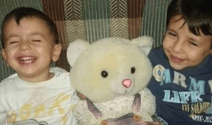 Dal sito Independent: Aylan Al-Kurdi and his older brother, Ghalib, died yesterday when their dinghy sank off the coast of Turkey (Qattouby/Twitter)